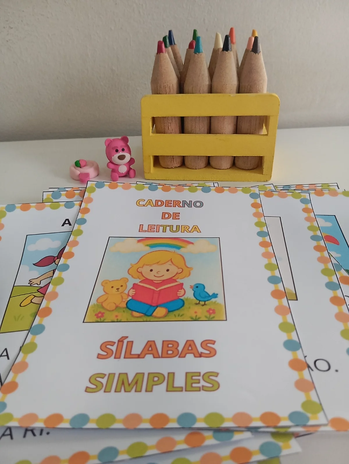 40 Textos Curtos com Sílabas Simples para Alfabetização — amostra 1: São 40 textos curtos, simples, ilustrados e progressivos
