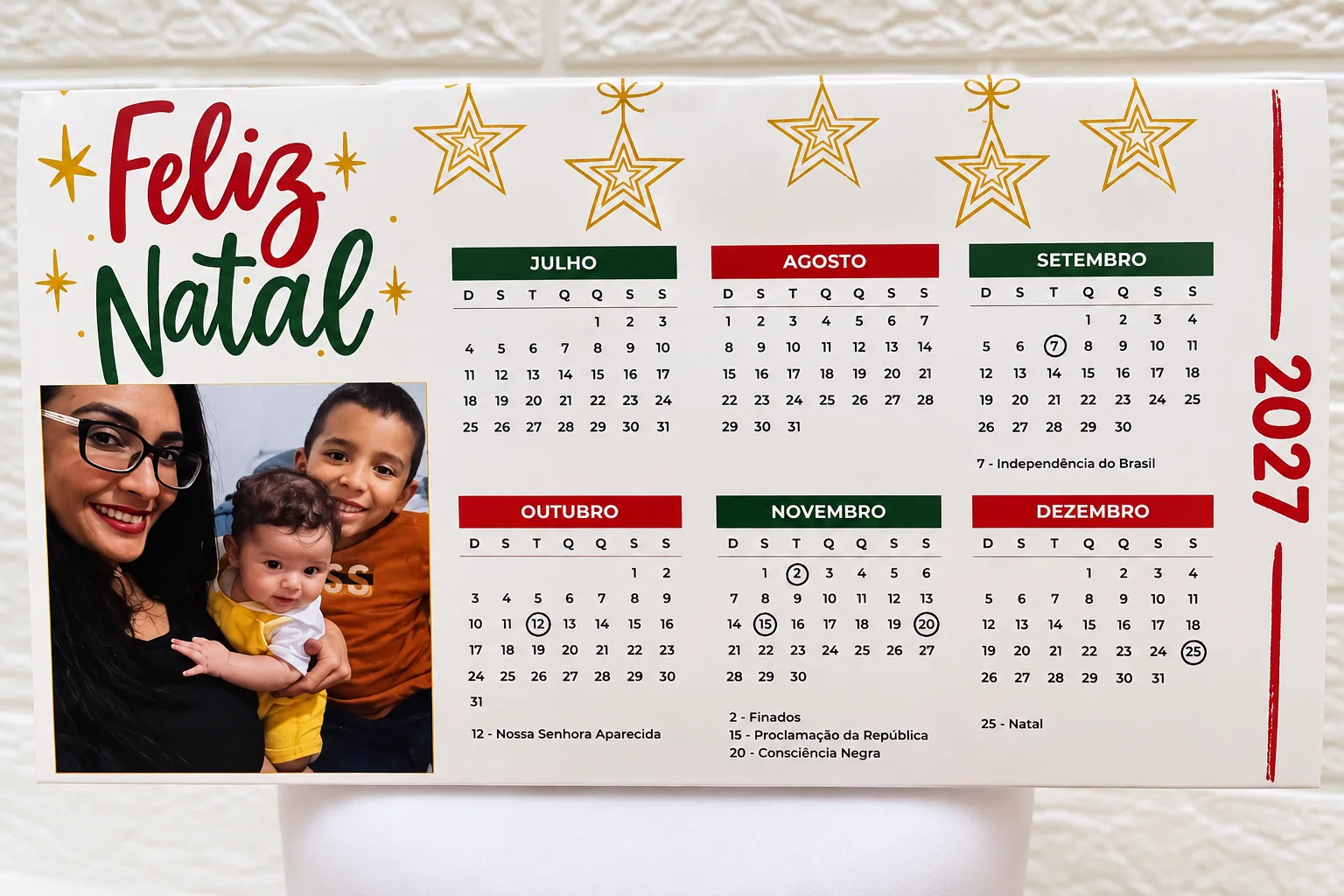 8 Modelos de Calendários de Mesa 2027 Editáveis no Canva — amostra 4: Arquivo digital com 8 modelos de calendários de mesa…