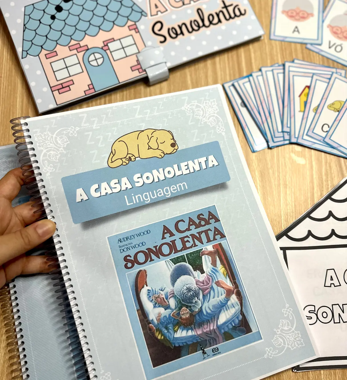 A Casa Sonolenta: Kit de Sequência Didática para Alfabetização — amostra 5: Explore linguagem e matemática com o kit A Casa…