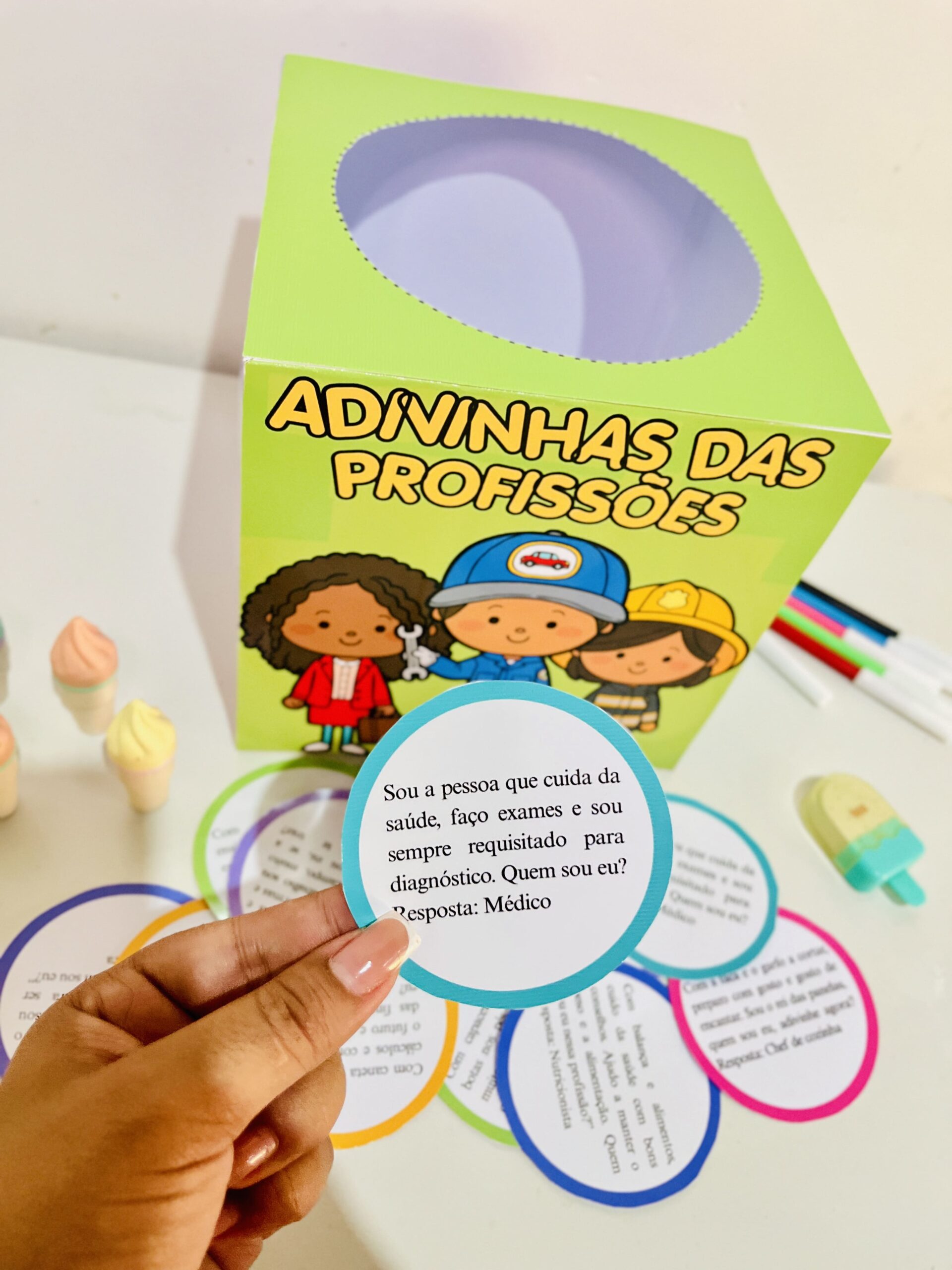 Adivinhas das profissões – Material Pedagógico — amostra 1: O que vem no material Adivinhas das profissões – Material Pedagógico — amostra 1: O que vem no material