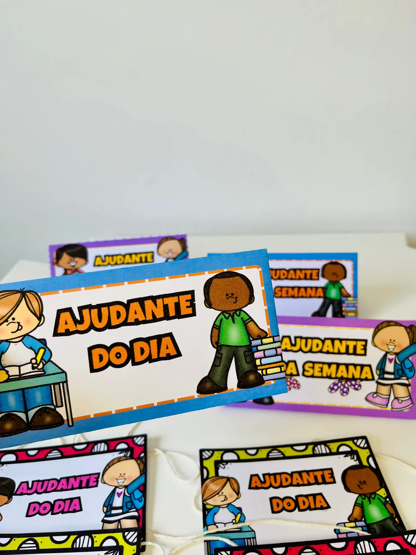 Ajudante do Dia & Ajudante da Semana – Material Pedagógico — amostra 3: Que tal tornar a rotina da sua turma mais… Ajudante do Dia & Ajudante da Semana – Material Pedagógico — amostra 3: Que tal tornar a rotina da sua turma mais…