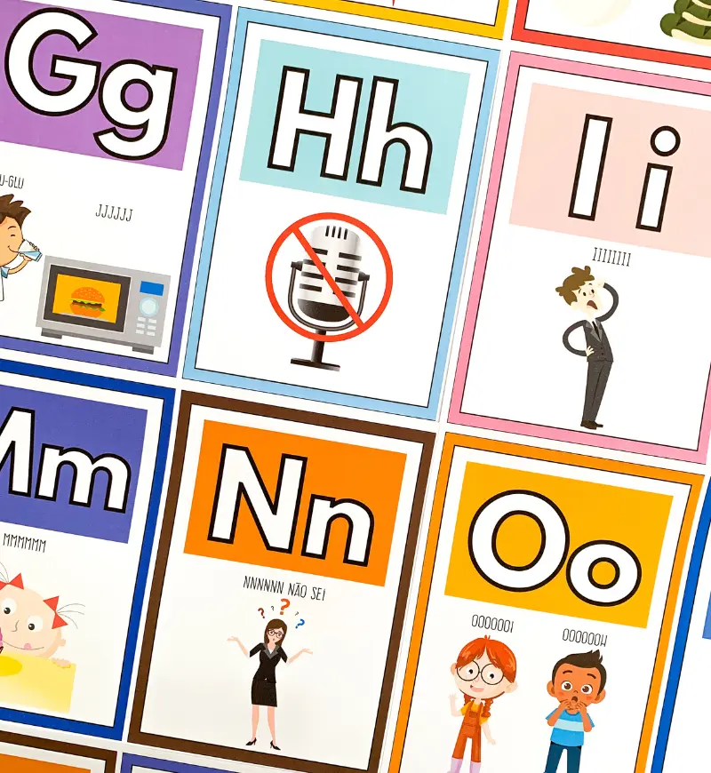 Alfabeto das Onomatopeias de Parede – PDF para Imprimir — amostra 5: O Alfabeto de Parede das Onomatopeias é uma abordagem…