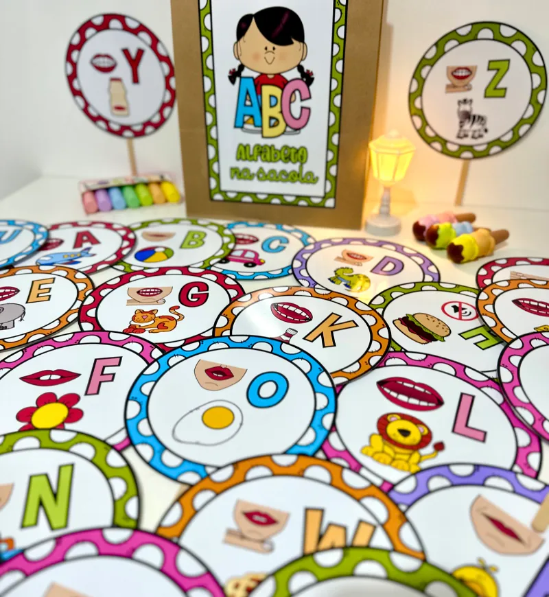 Alfabeto Fônico na Sacola: PDF com 26 Fichas Ilustradas — amostra 1: Alfabeto fônico para explorar letras e sons