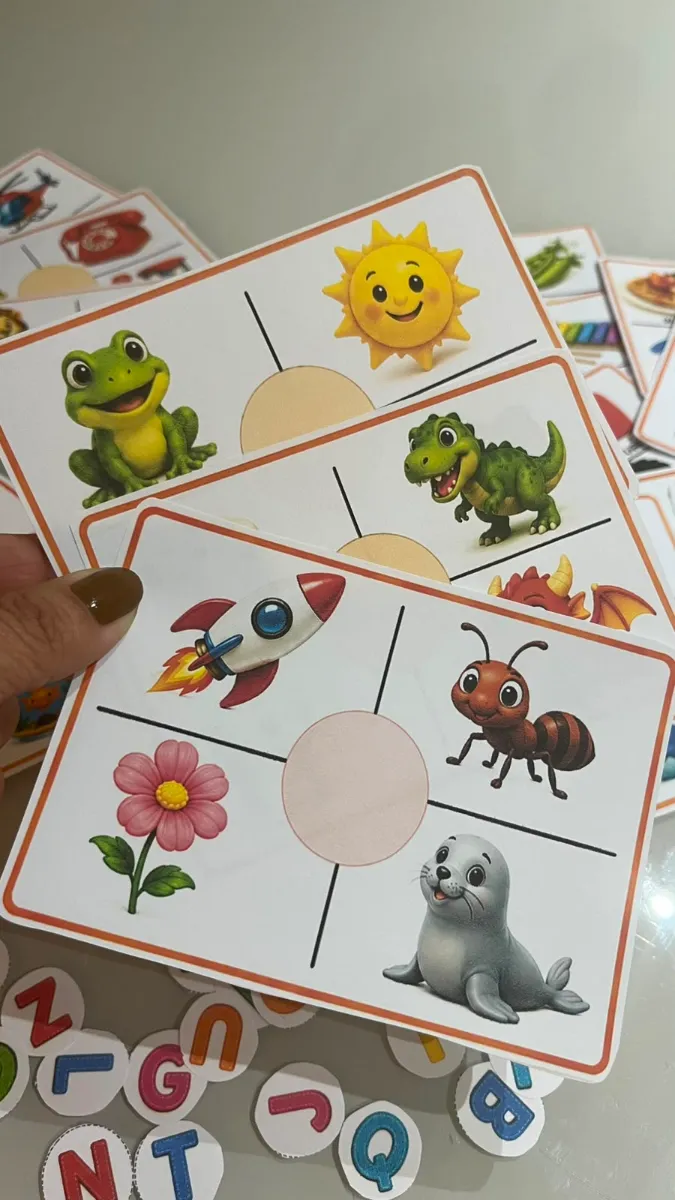 ALFABETO ILUSTRADO. Ed infantil, anos iniciais e reforço EE. — amostra 1: 🎯 COMO USAR