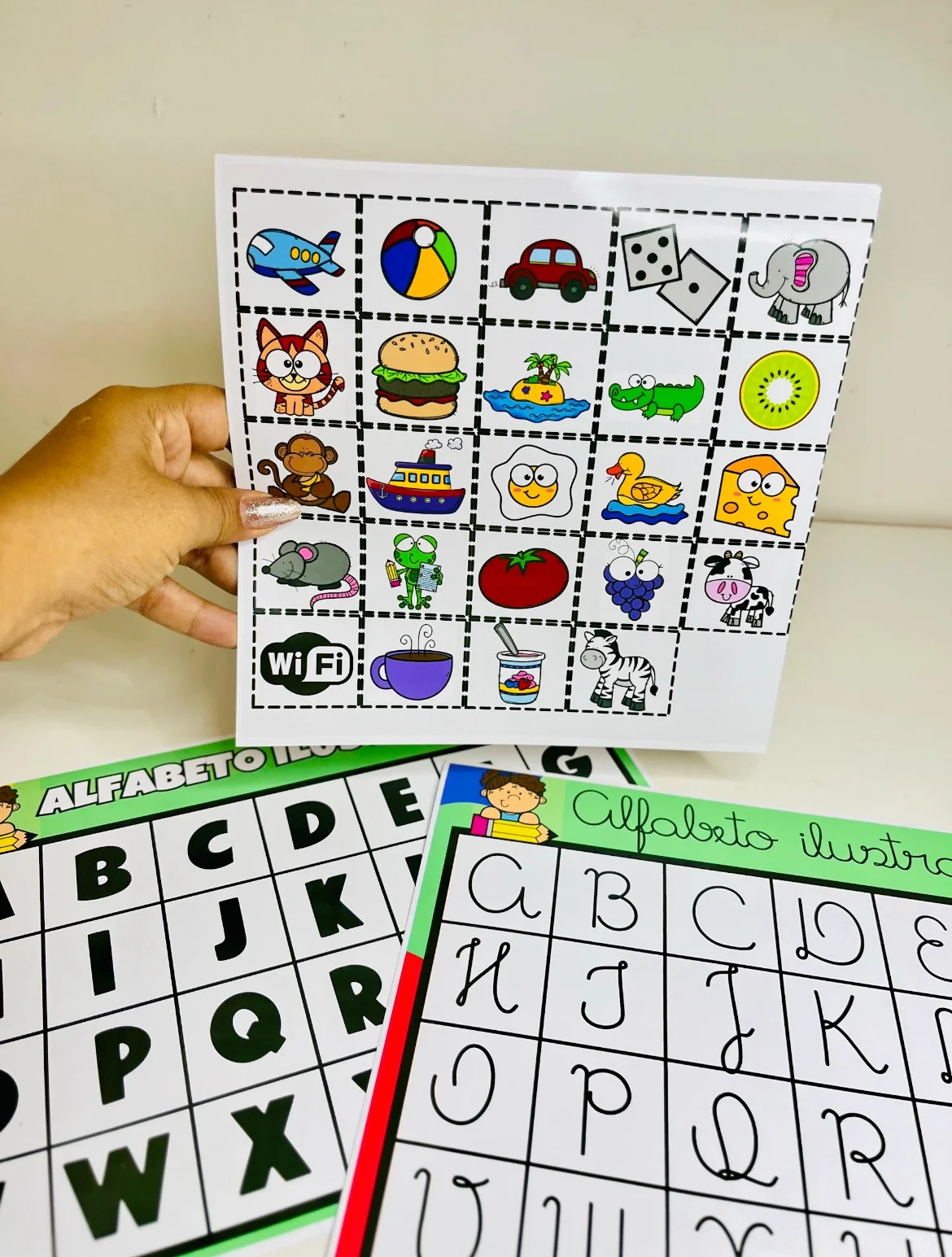 Alfabeto ilustrado — amostra 3: *Alfabeto Ilustrado:* O Alfabeto Ilustrado é a solução perfeita para facilitar a…