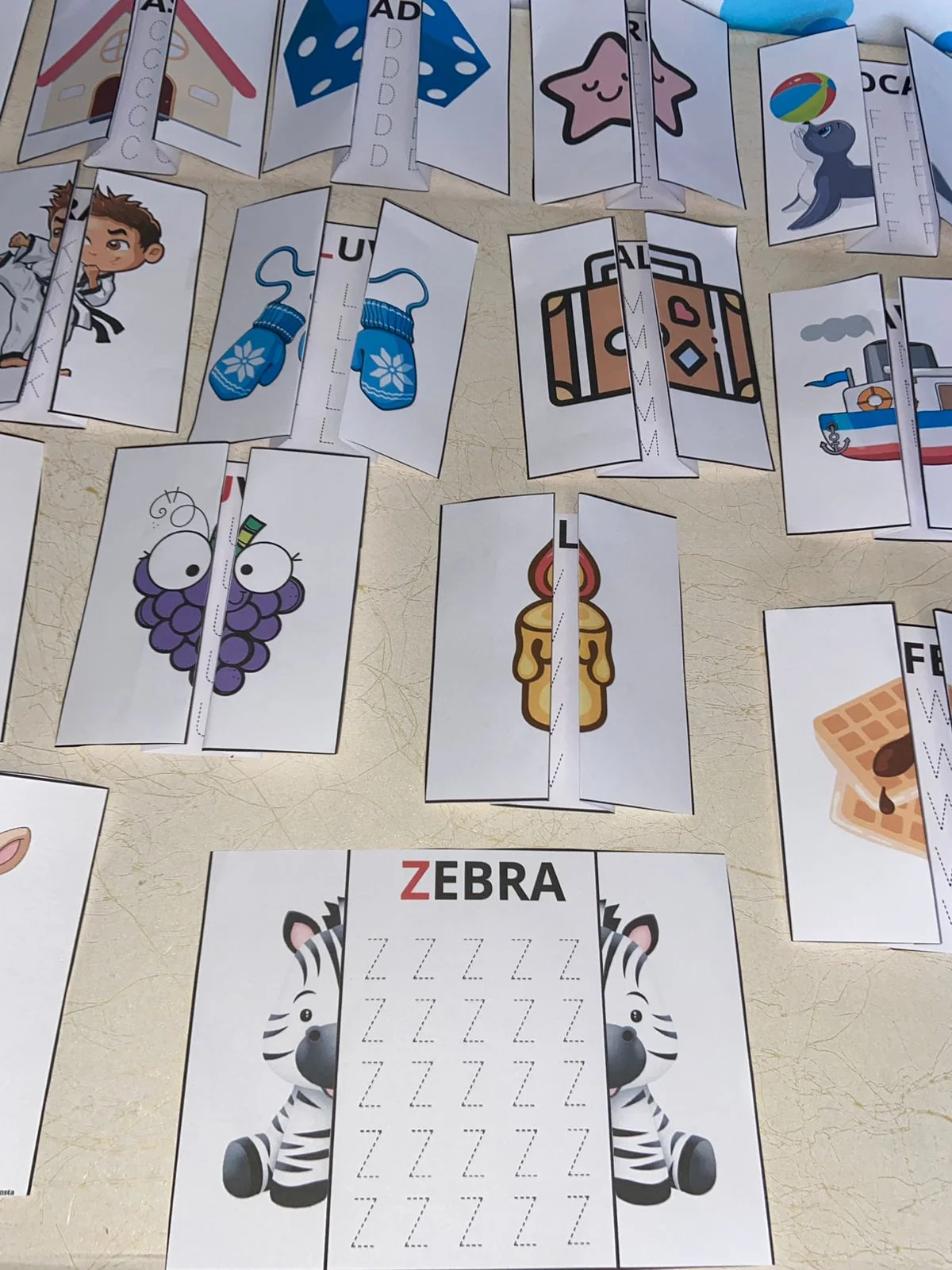 ALFABETO INTERATIVO – TRAÇADO ANIMADO DO ALFABETO — amostra 2: Torne o aprendizado das letras mais lúdico, visual e divertido