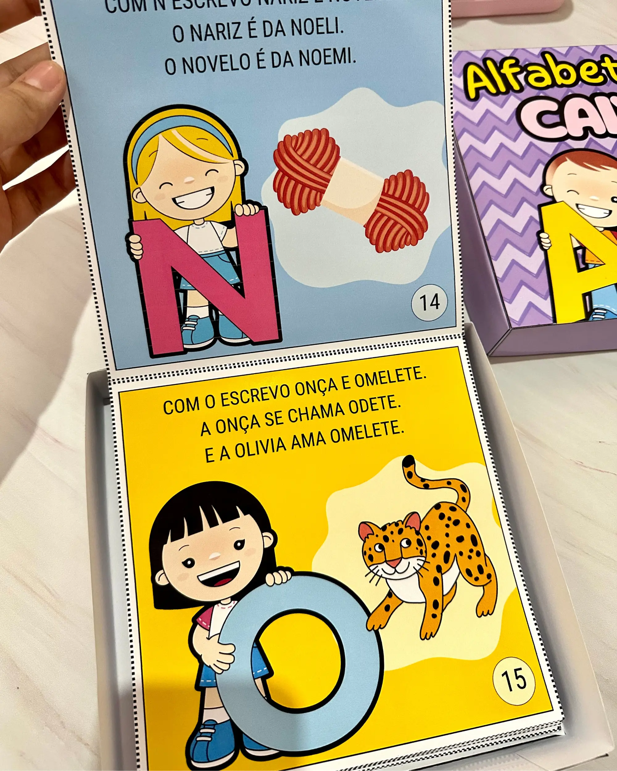 Alfabeto na Caixa – Atividades de Alfabetização — amostra 2: Material de alfabetização com letras de A a O, palavras e…