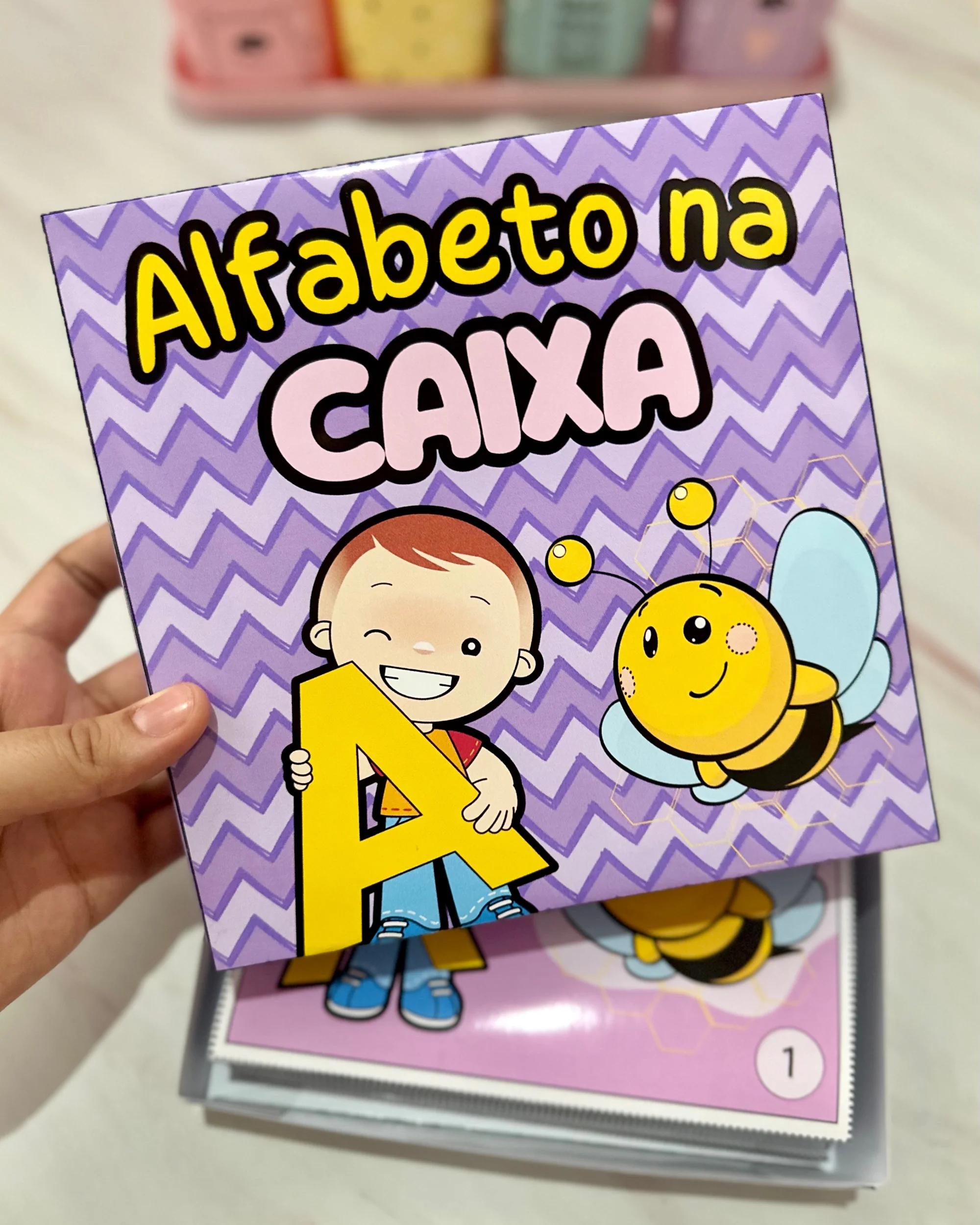 Alfabeto na Caixa – Atividades de Alfabetização — amostra 5: Material de alfabetização com letras de A a O, palavras e…