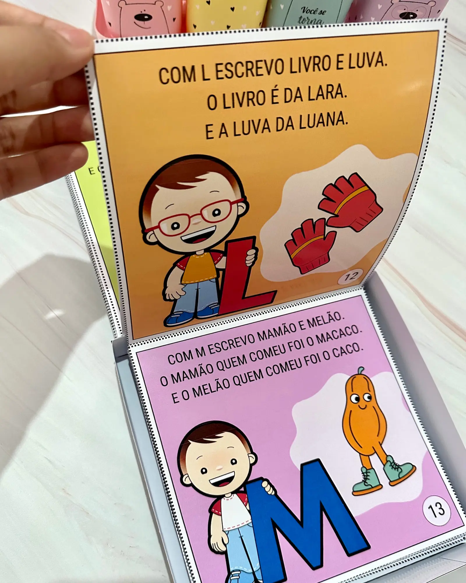 Alfabeto na Caixa : Pequenos textos para leitura — amostra 3: O arquivo Alfabeto na Caixa é um excelente recurso para ser…