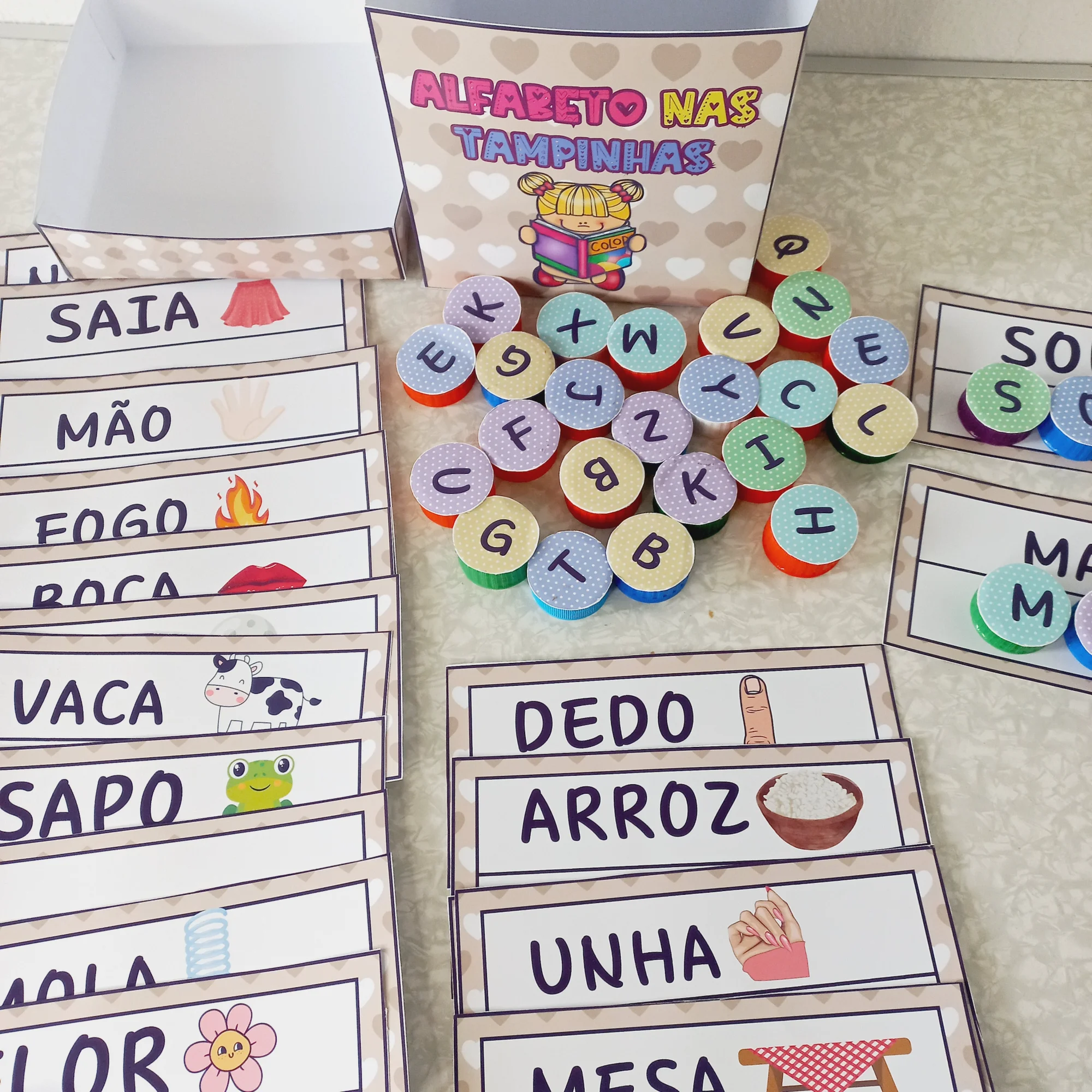 Alfabeto nas tampinhas: para Alfabetização, Formação de Palavras — Alfabetização para Educação Infantil: Recurso educativo…