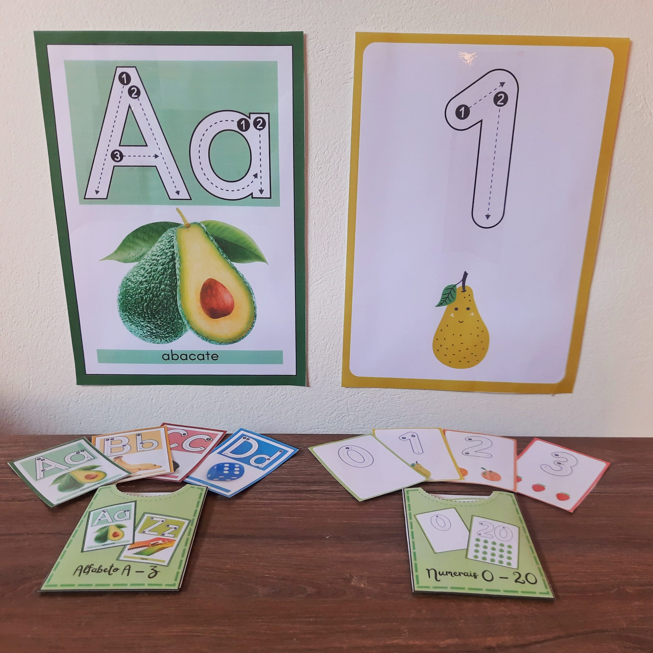 Alfabeto + Numerais (0-20) – Material Pedagógico — amostra 2: Alfabeto de parede ilustrado