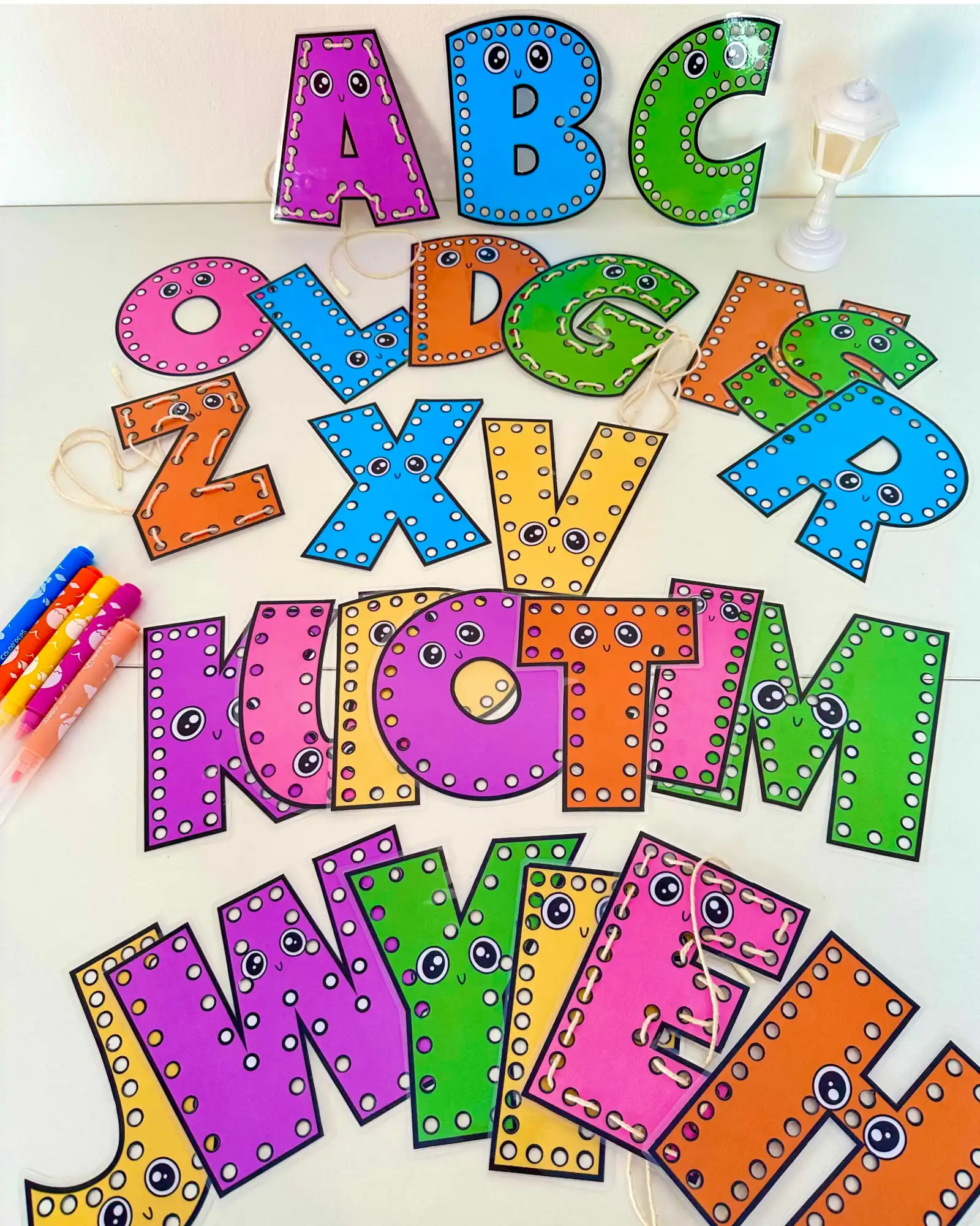 Alinhavo do Alfabeto : Atividade Lúdica Educação Infantil — Alfabetização para Educação Infantil: Arquivo com placas de…