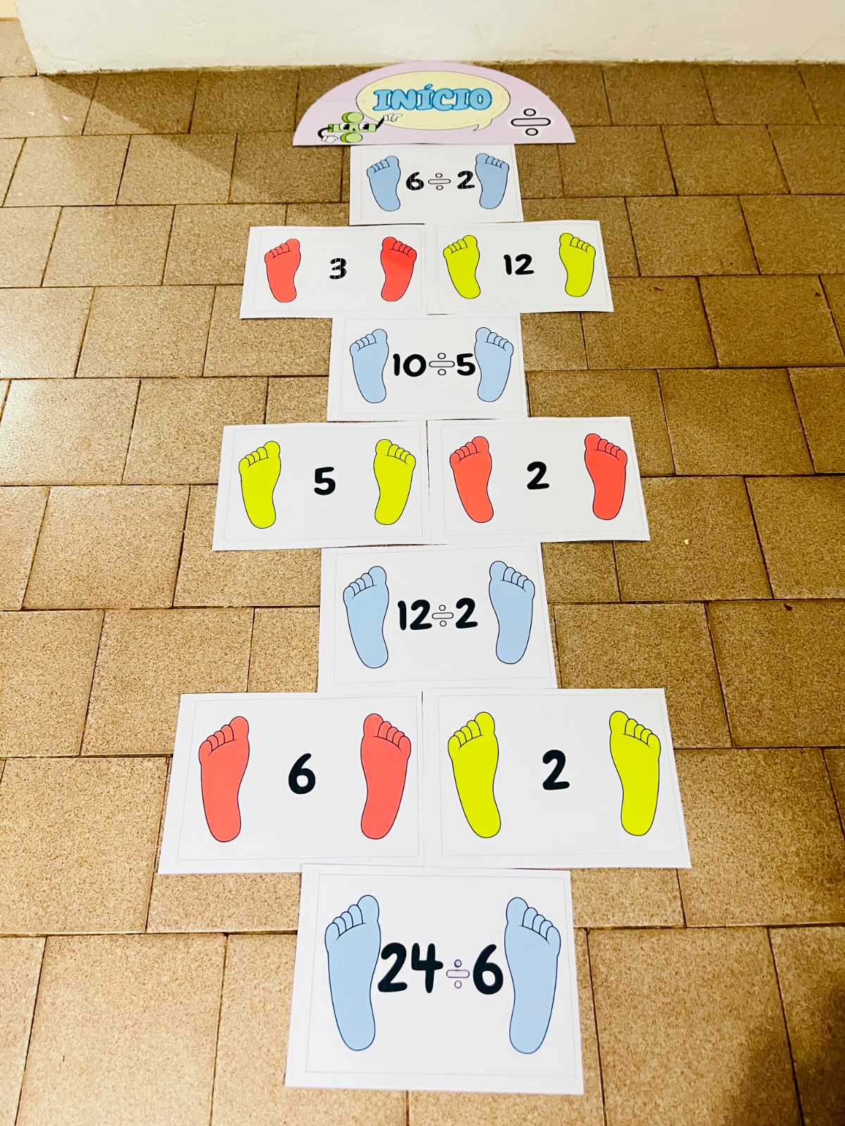 Amarelinha da Divisão – Material Pedagógico — Matemática para Todas as séries: Amarelinha da Divisão Aprender divisão ficou…
