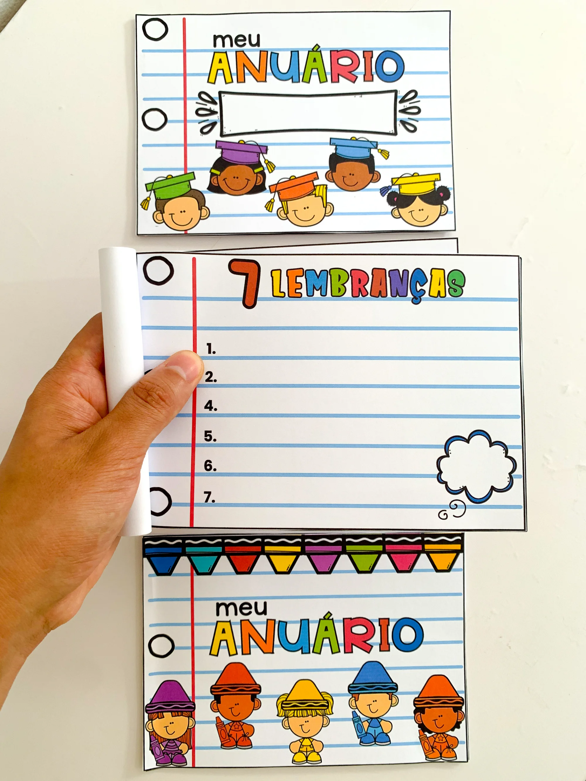 Anuário Escolar para Educação Infantil e Anos Iniciais — amostra 4: Criado para registrar e guardar os momentos especiais…