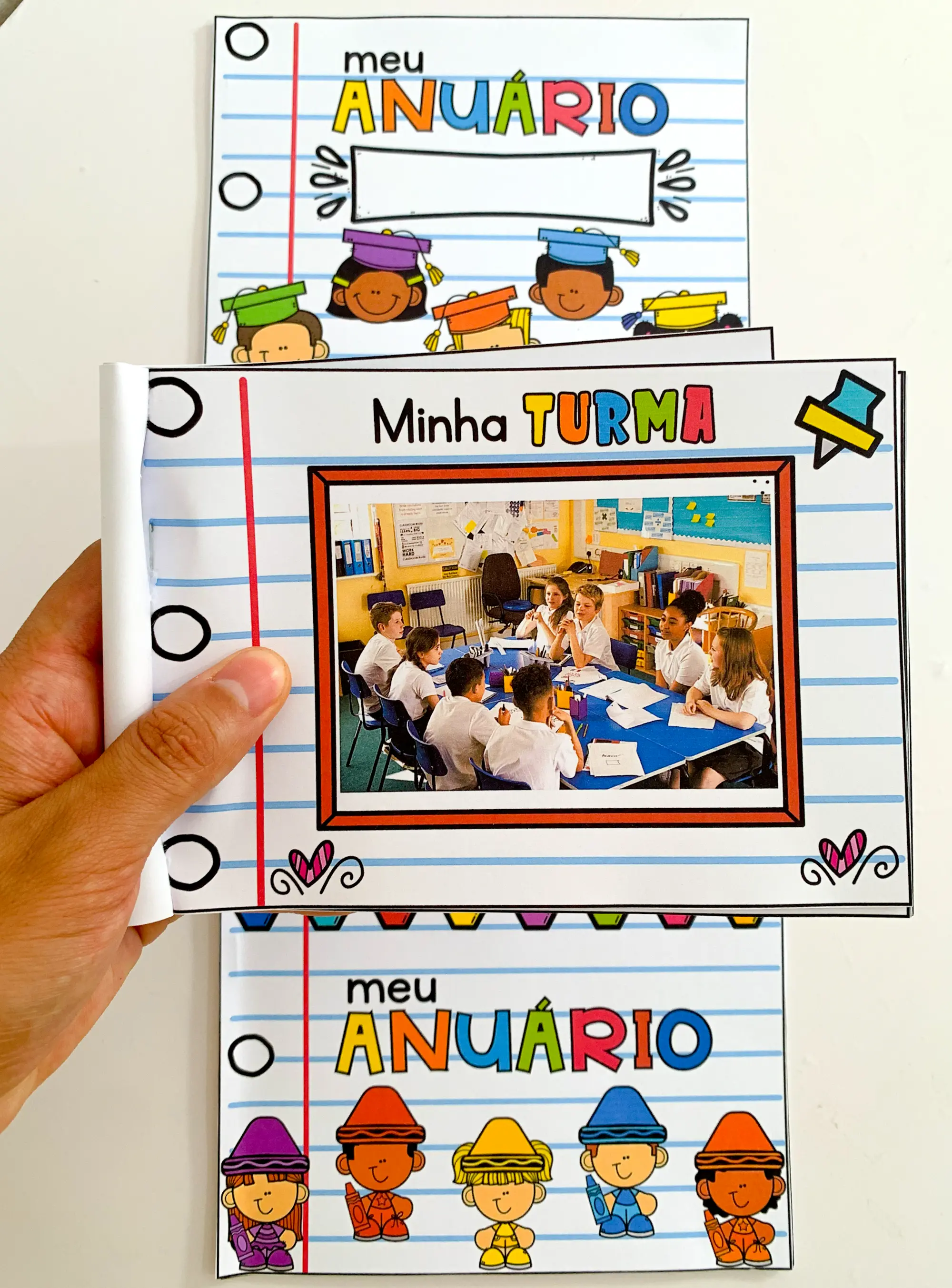 Anuário Escolar para Educação Infantil e Anos Iniciais — amostra 5: Criado para registrar e guardar os momentos especiais…