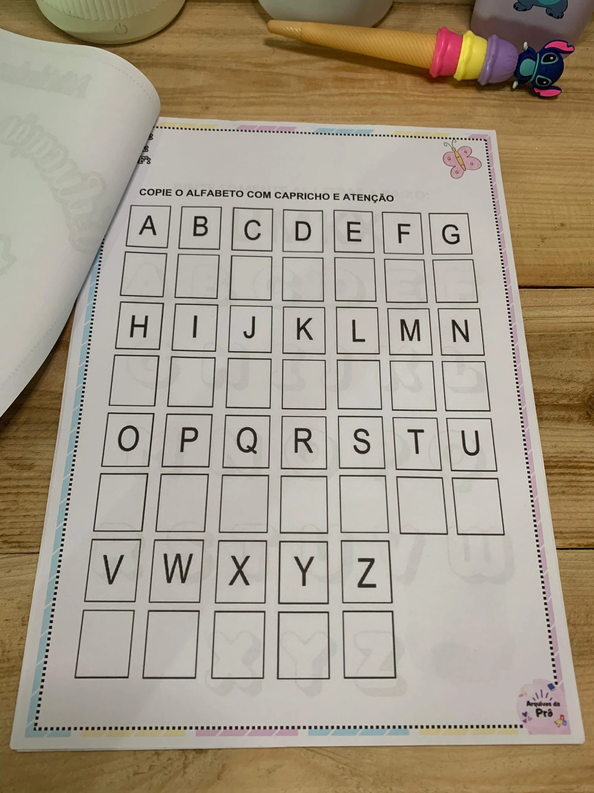 Apostila Atividades de Educação Infantil de 3 a 5 Anos — amostra 4: Caderno com 35 páginas de atividades de educação… Apostila Atividades de Educação Infantil de 3 a 5 Anos — amostra 4: Caderno com 35 páginas de atividades de educação…