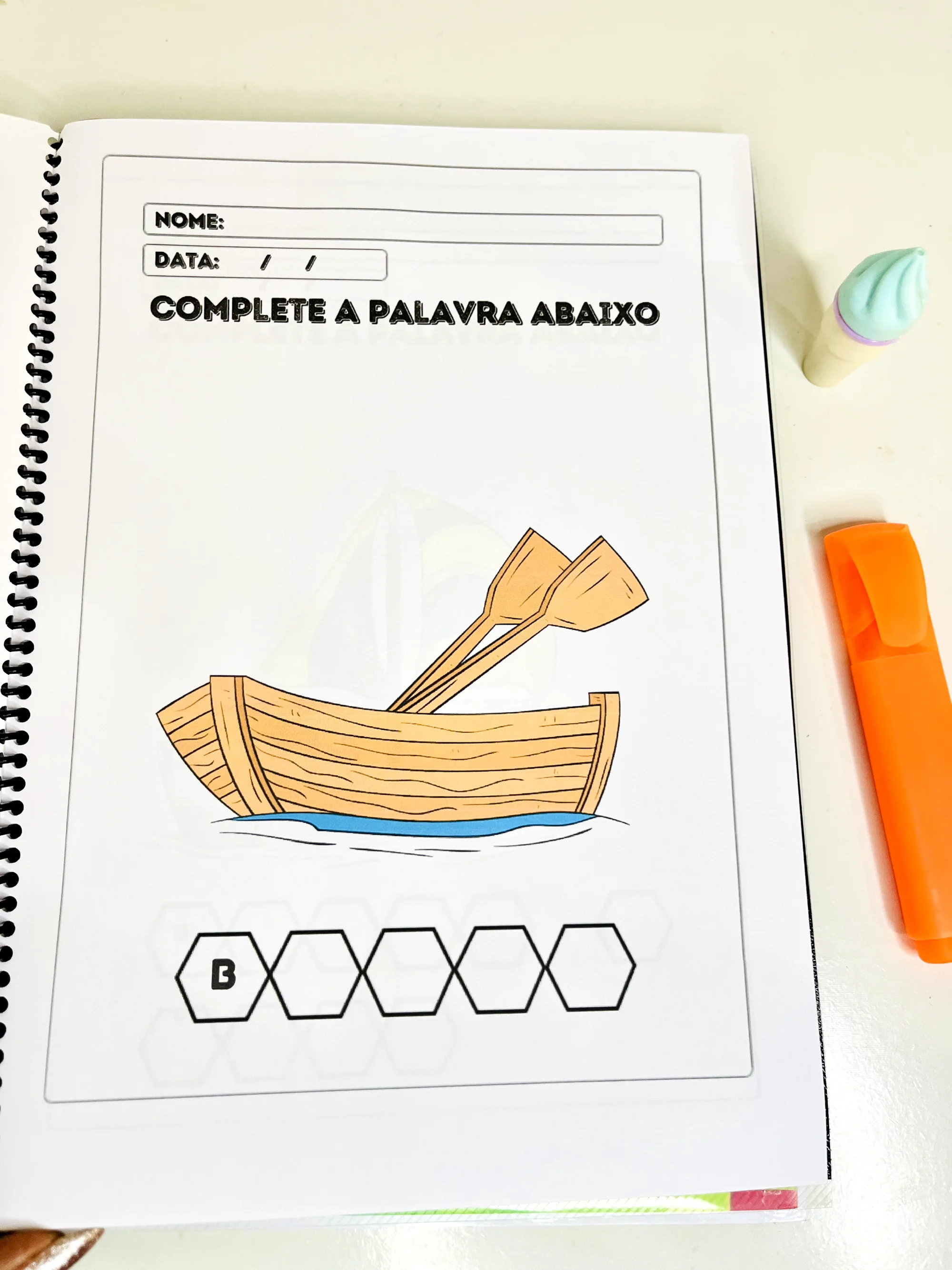 APOSTILA COMPLETE AS PALAVRAS – ALFABETIZAÇÃO - ANOS INICIAIS — amostra 2: A Apostila Complete as Palavras é um recurso…