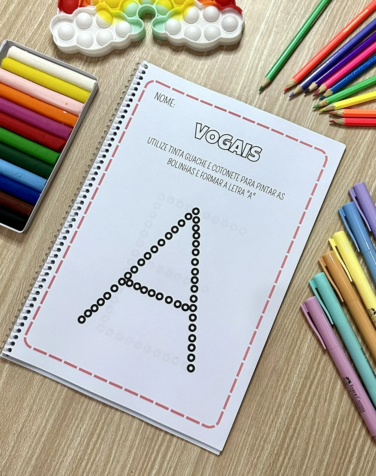 Apostila Conhecendo as Vogais | Educação Infantil e Alfabetização — amostra 5: A apostila possui 24 páginas de atividades ,…