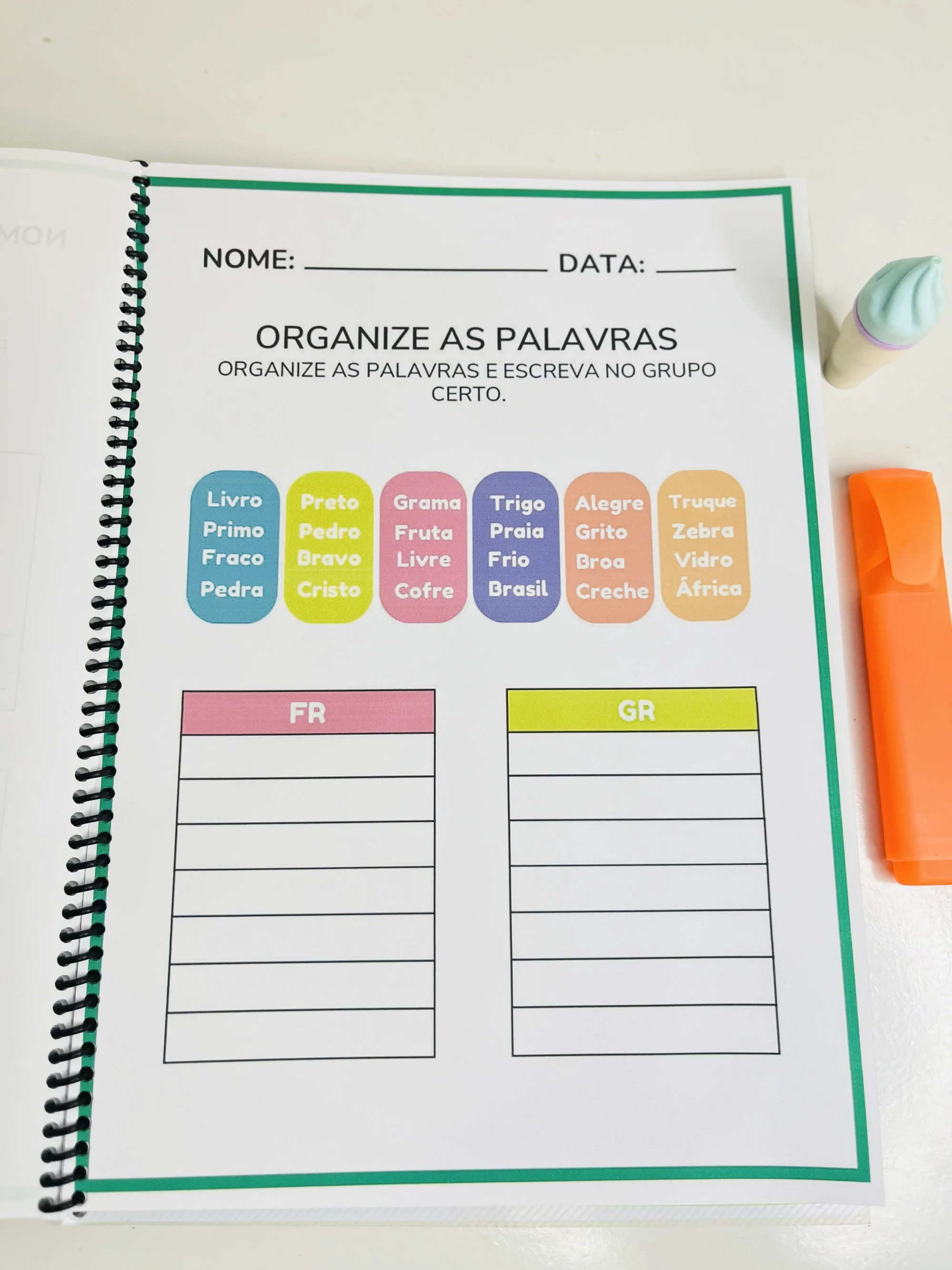 Apostila de Atividades sobre Sílaba Simples — amostra 4: Esta apostila foi especialmente elaborada para facilitar o…