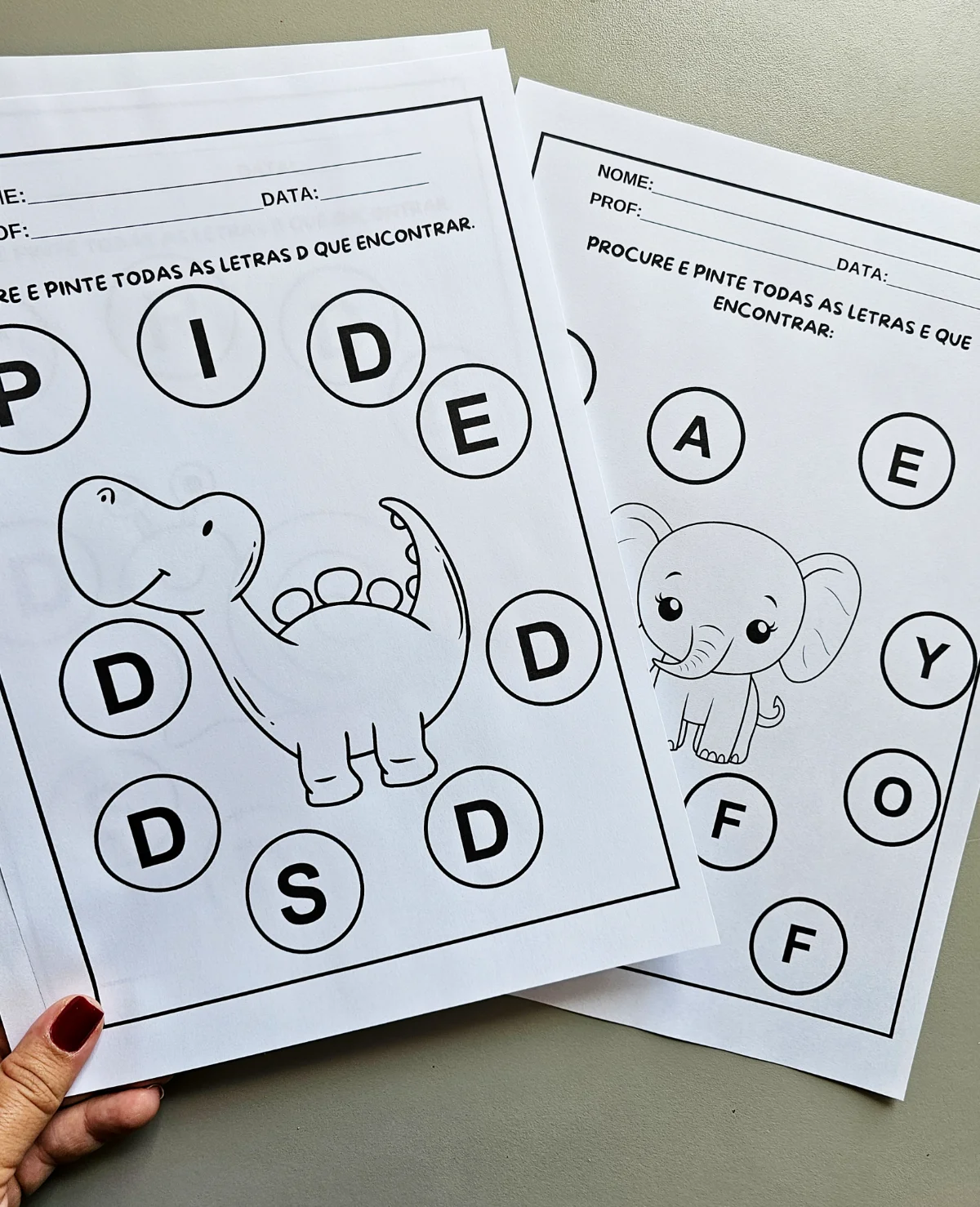Apostila do Alfabeto para Educação Infantil - Alfabetização — amostra 3: Apostila com atividades de identificar e pintar a…