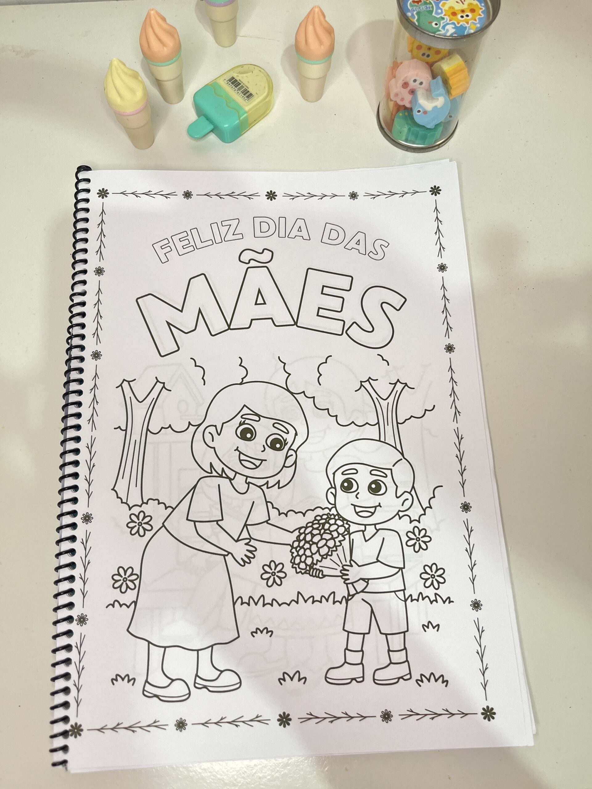 Apostila interativa para colorir: dia das mães – Material Pedagógico — amostra 3: Formato e entrega