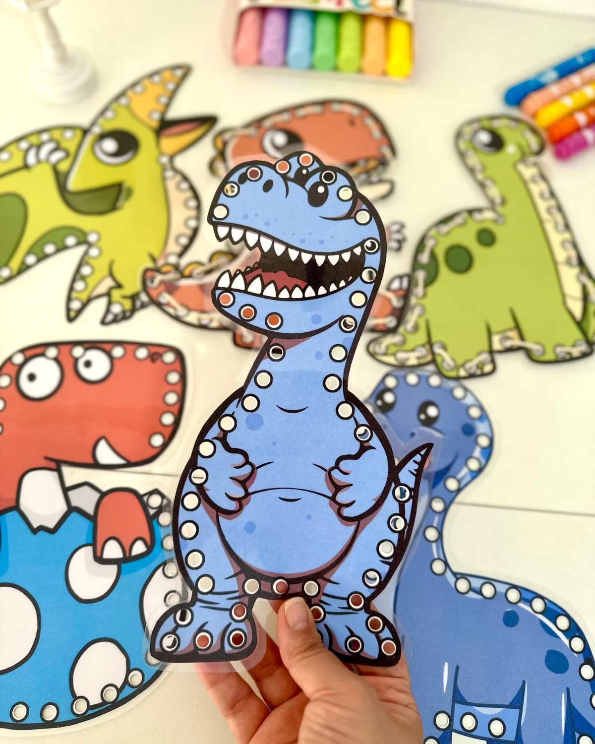 Arquivo Alinhavos Dinossauro – PDF para Imprimir — capa do material