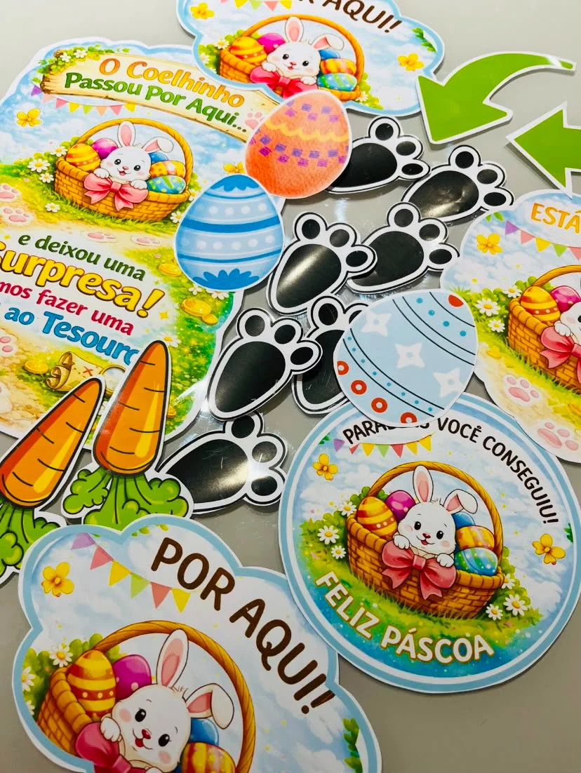 Atividade Caça ao Tesouro de Páscoa Infantil — amostra 2: As crianças seguem pistas ilustradas deixadas pelo coelhinho