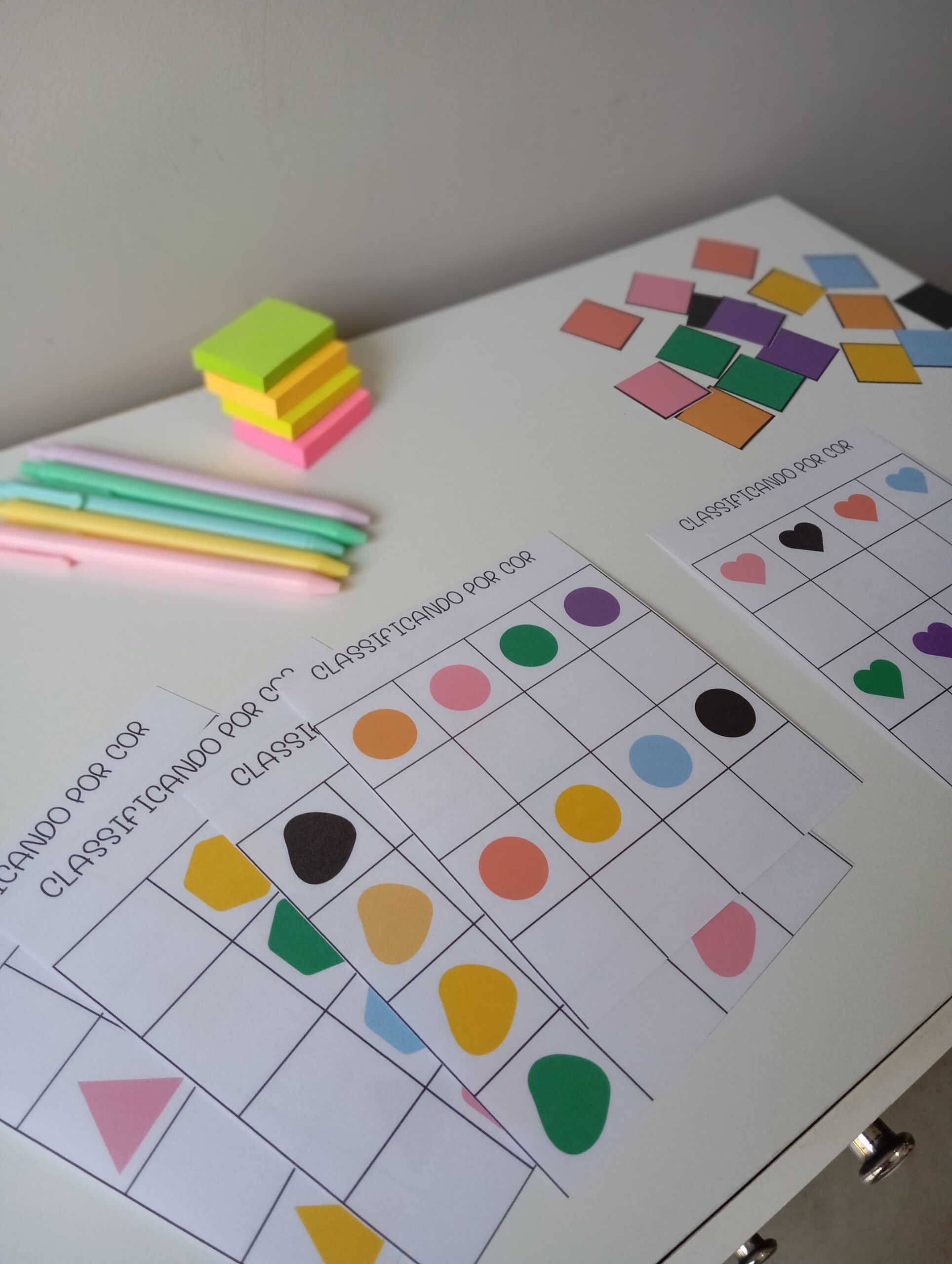 Atividade classificando por cor – Material Pedagógico — capa do material