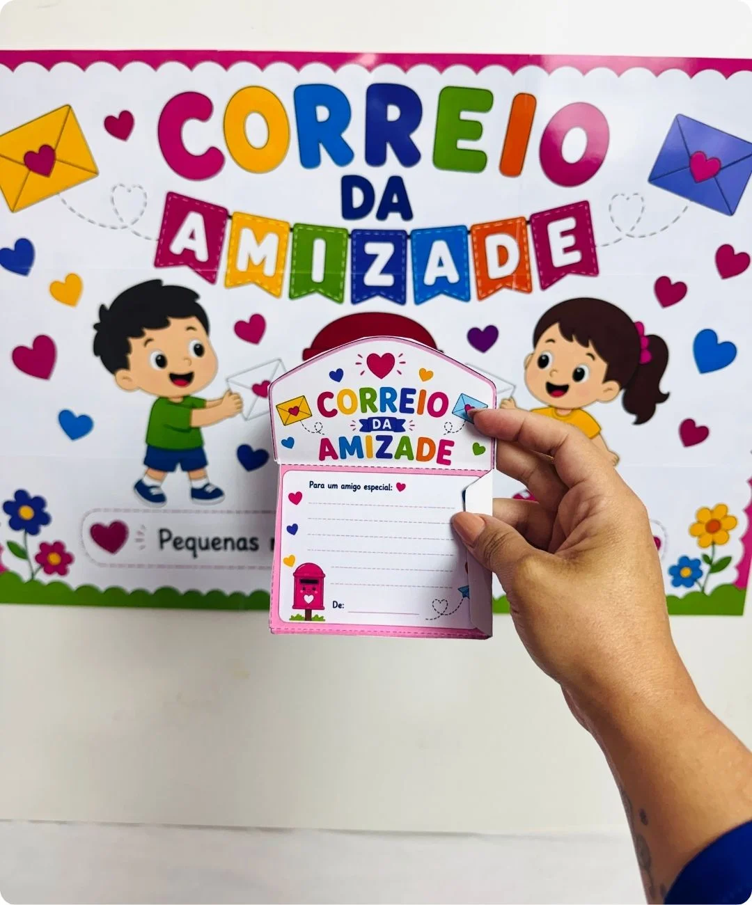 Atividade de amizade para imprimir no Dia do Amigo — amostra 3: Quais elementos acompanham o PDF?