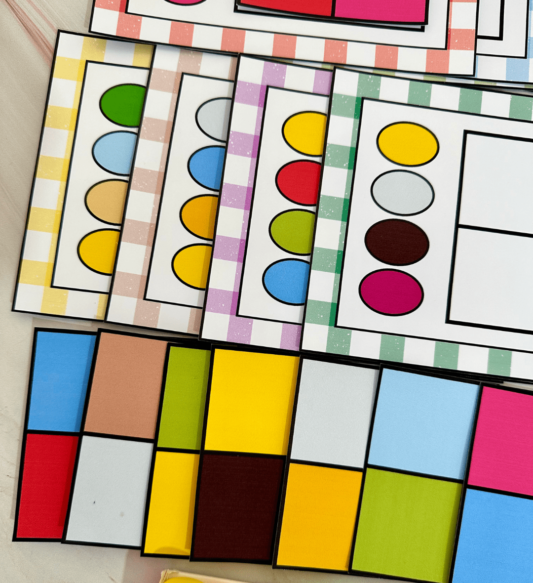 Atividade de Cores: Quadrado das Cores com 8 Fichas em PDF — amostra 4: Como usar em sala de aula