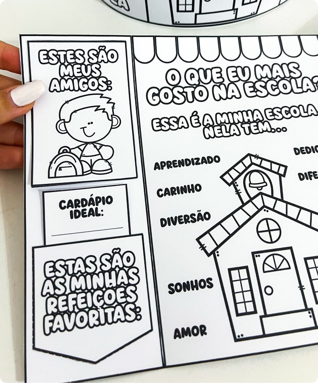 Atividade de Dia da Escola para imprimir: lapbook e coroa — amostra 5: Leve o Dia da Escola para a sala com um PDF que…
