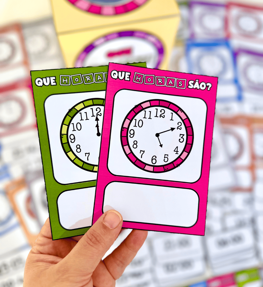 Atividade de horas: Que Horas São? em PDF para imprimir — amostra 2: O que vem no material
