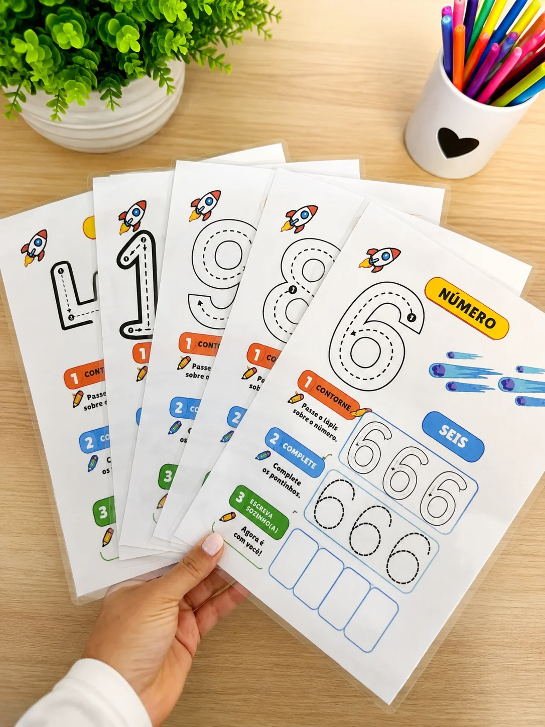 Placas com Atividade de Números Tracejados de 0 a 10 – Educação Infantil — amostra 3: 🎯 Objetivos pedagógicos