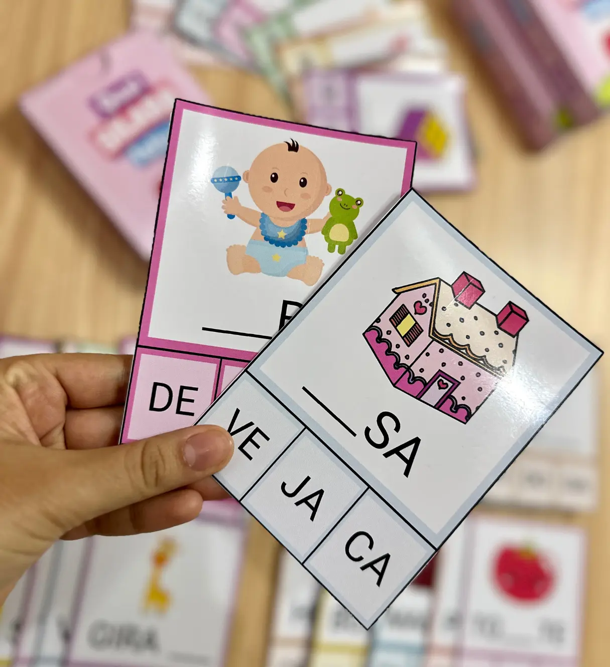 Atividade de sílaba faltante: 72 fichas para alfabetização — amostra 6: Trabalhe a leitura e a formação de palavras com 72…