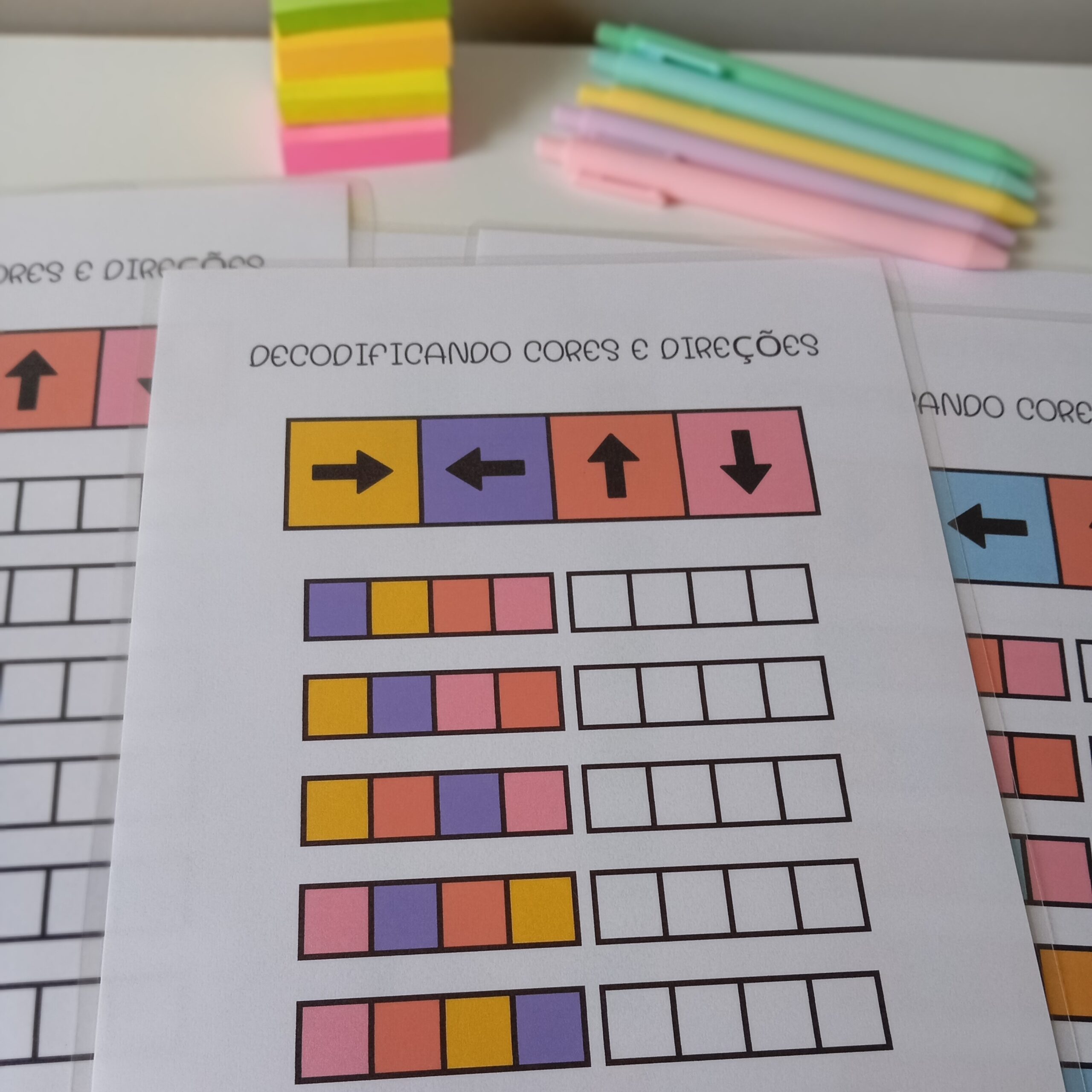 Atividade: decodificando cores e direções – PDF para Imprimir — capa do material