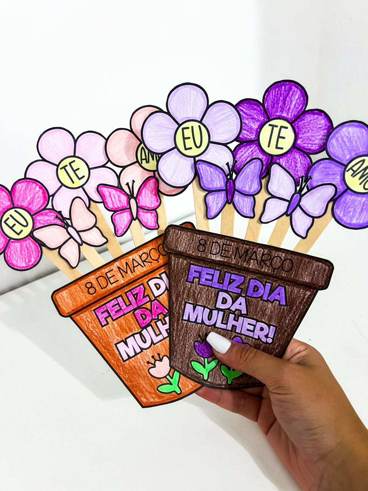 Atividade Dia da Mulher Vaso de Flor – Material Pedagógico — amostra 7: A atividade "Dia da Mulher – Vaso de Flor" é um…