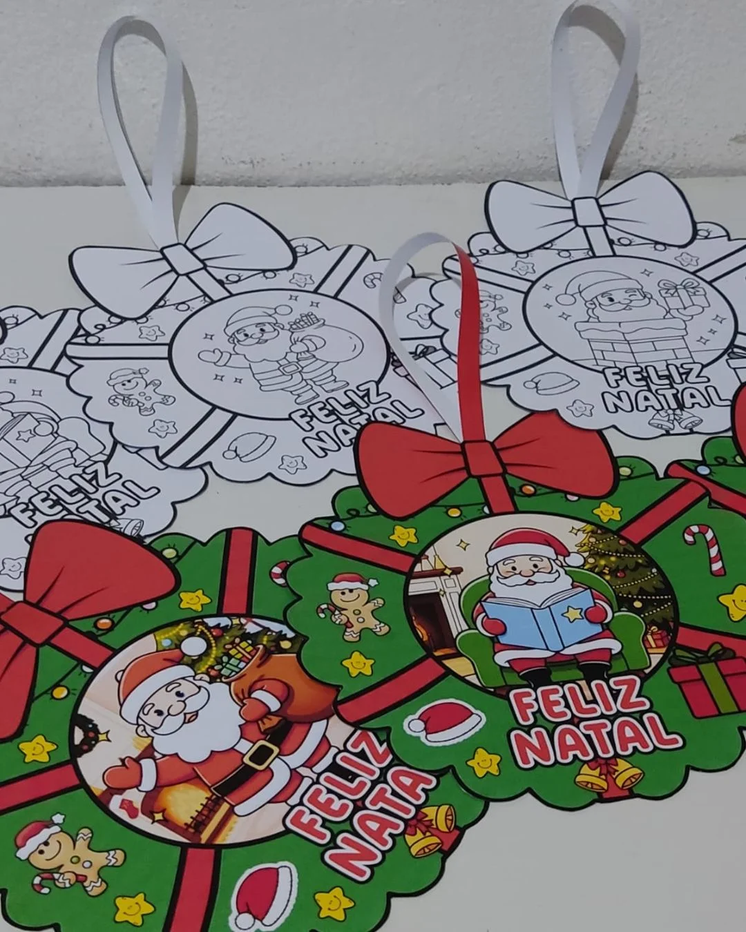 ATIVIDADE GUIRLANDAS DE NATAL - ARQUIVO EM PDF — amostra 4: Uma lembrancinha natalina encantadora para decorar a sala e…