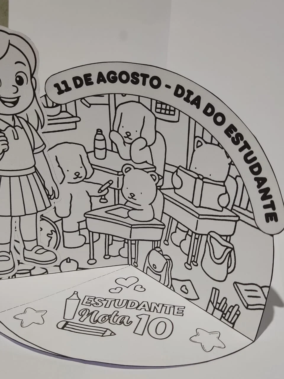 ATIVIDADE INTERATIVA – CENÁRIO 3D DIA DO ESTUDANTE — amostra 2: Uma lembrancinha criativa e divertida para celebrar o Dia…