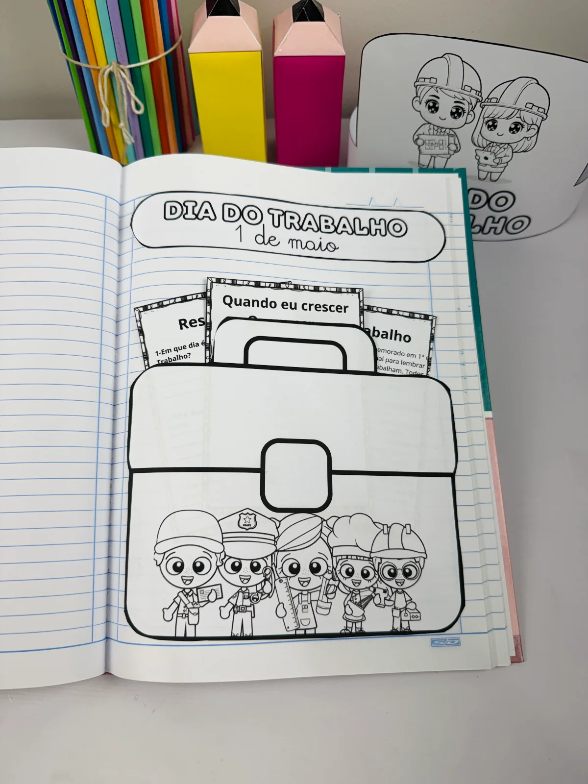 ATIVIDADE INTERATIVA – DIA DO TRABALHO — amostra 1: Um material super criativo e envolvente para trabalhar o Dia do…