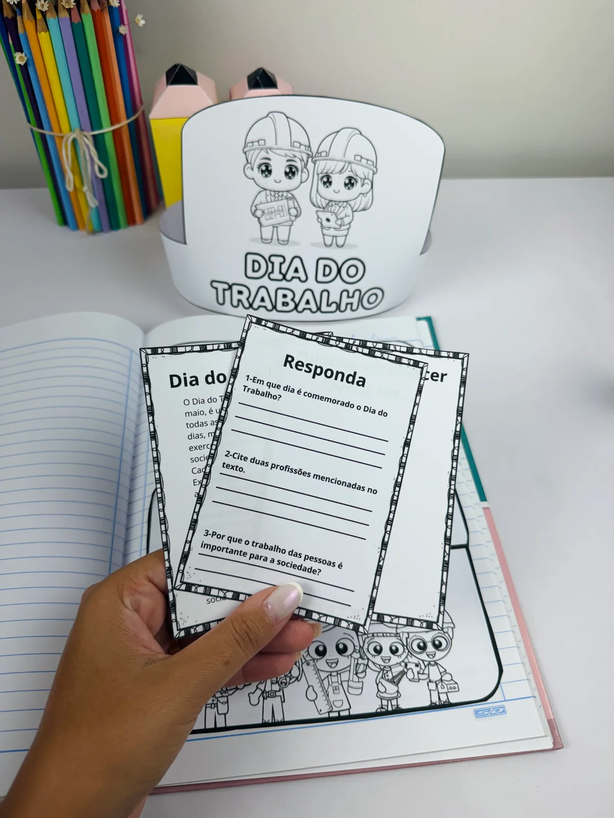 ATIVIDADE INTERATIVA – DIA DO TRABALHO — amostra 4: Um material super criativo e envolvente para trabalhar o Dia do…