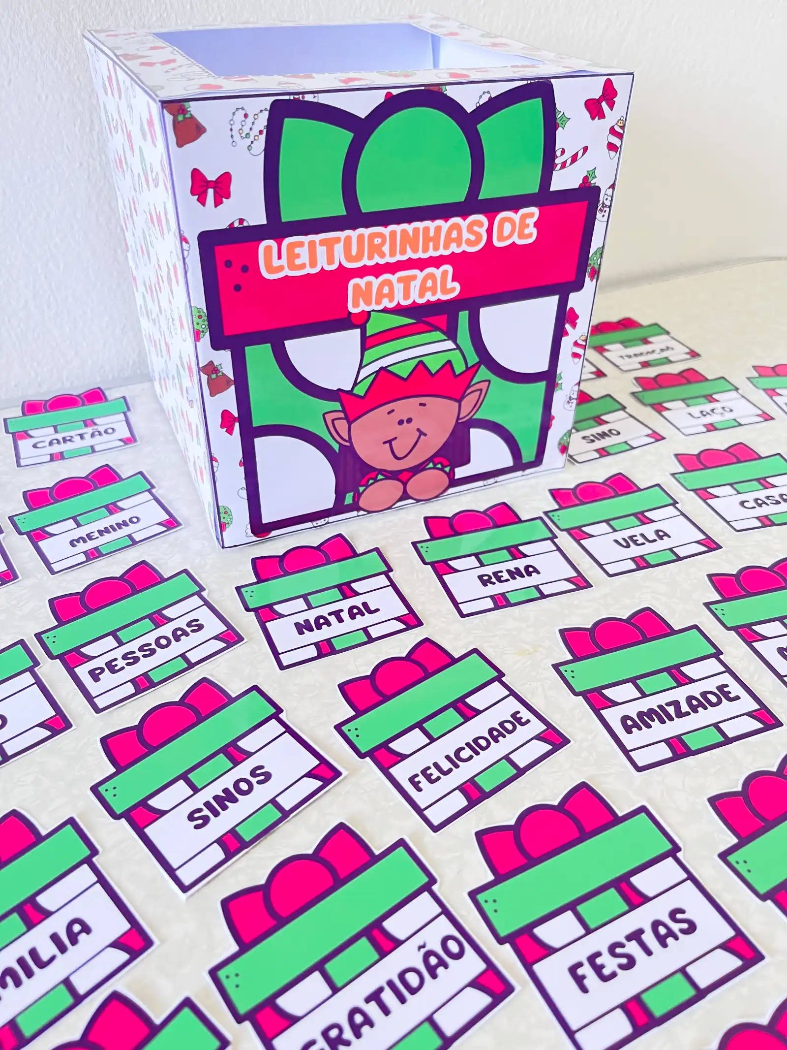 ATIVIDADE LEITURINHAS DE NATAL - ALFABETIZAÇÃO INICIAL — amostra 3: Chegou uma proposta linda para aproveitar toda a magia…