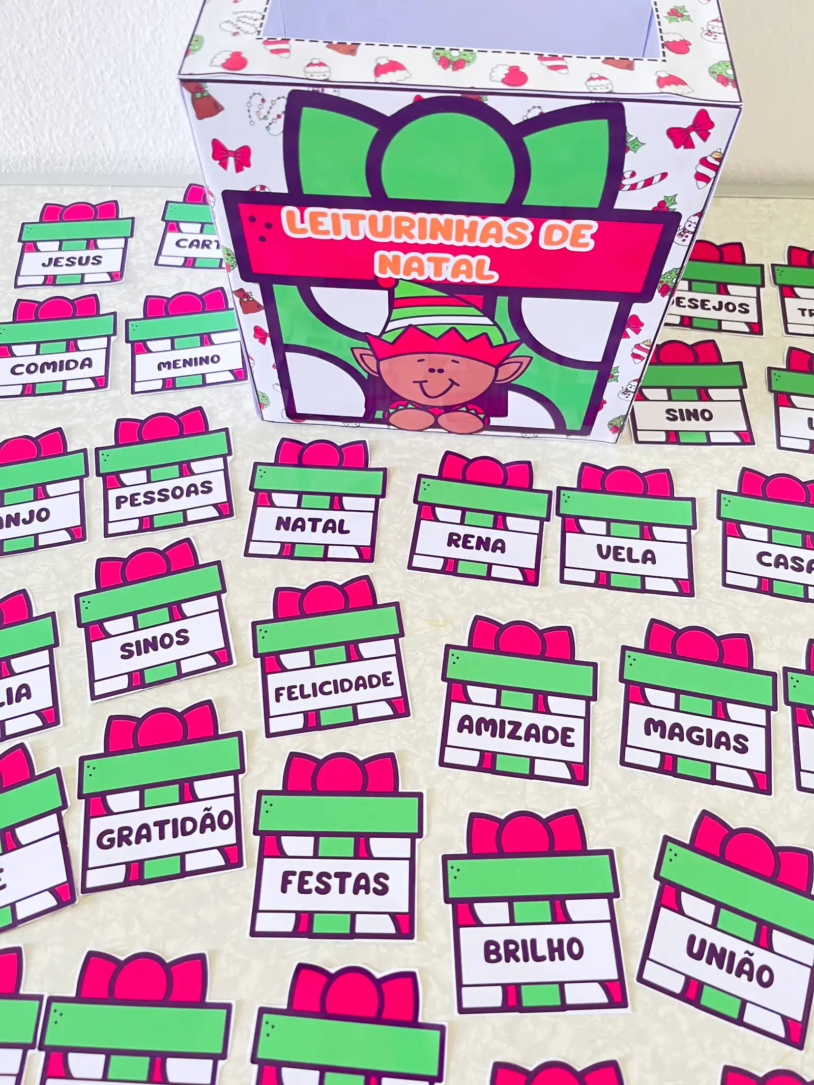 ATIVIDADE LEITURINHAS DE NATAL - ALFABETIZAÇÃO INICIAL — amostra 4: Chegou uma proposta linda para aproveitar toda a magia…