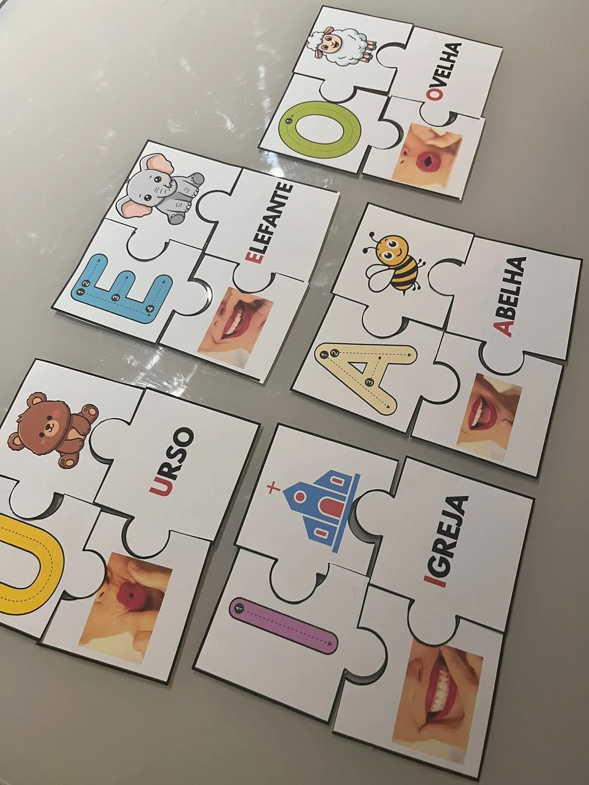 ATIVIDADE LÚDICA BRINCA VOGAIS - EDUCAÇÃO INFANTIL E FUNDAMENTAL — amostra 3: O Brinca Vogais – Quebra-Cabeça Fonético foi…