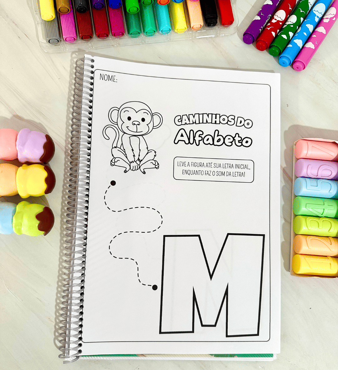 Atividades com Alfabeto: Caminhos para Pintar e Traçar — amostra 1: Atividades com alfabeto para explorar letras e caminhos