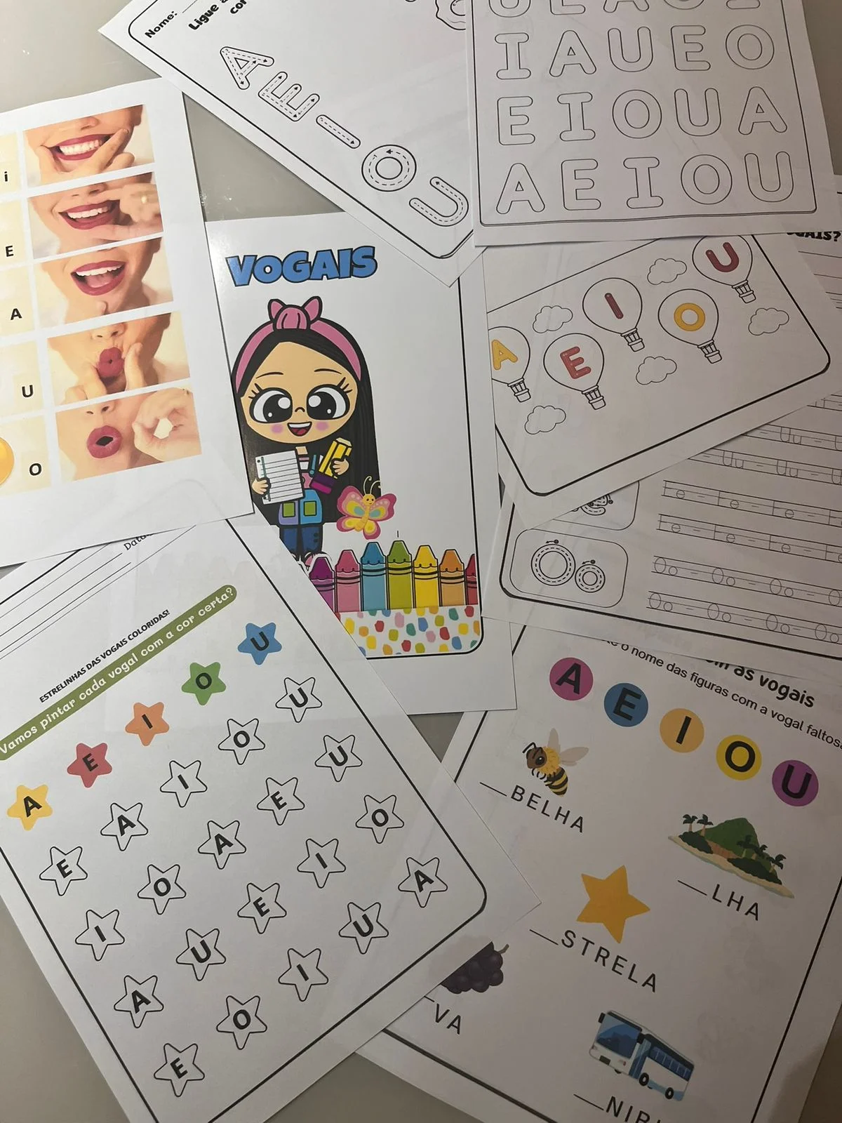 Atividades com Vogais para Educação Infantil (cópia) — amostra 2: Material lúdico com atividades de reconhecimento, escrita…