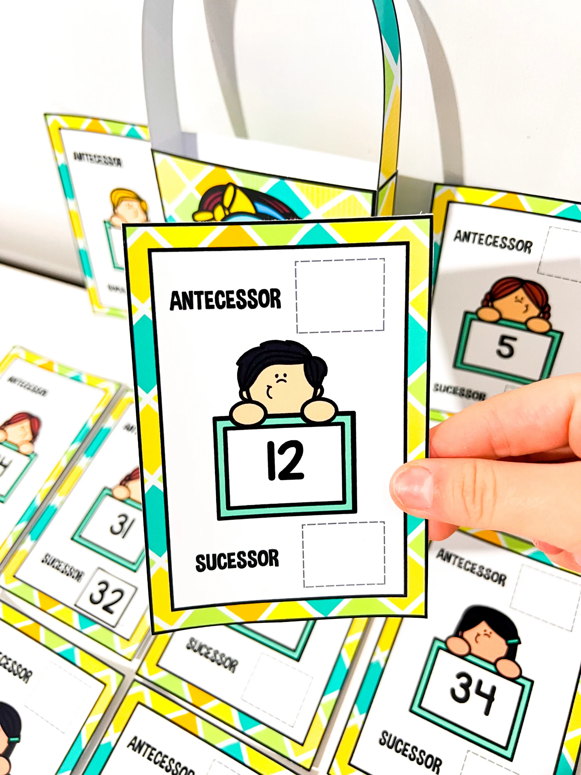 Atividades de Antecessor e Sucessor de 0 a 60 — amostra 7: Atividade de antecessor e sucessor de 0 a 60 com fichas…