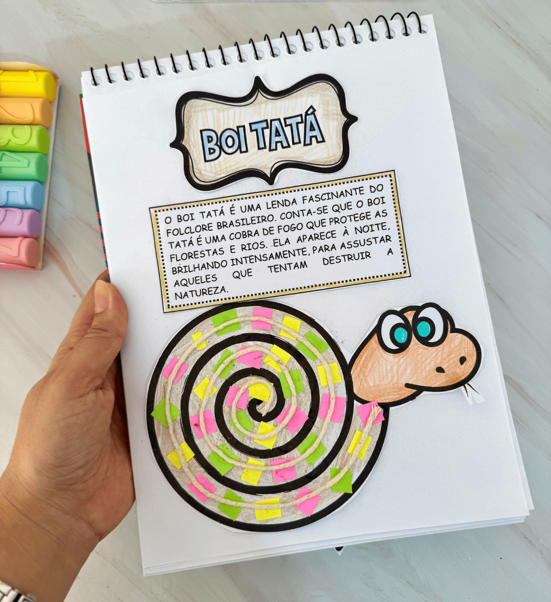 Atividades de Artes Folclore: 5 Modelos em PDF para Colorir — amostra 2: O que vem no material