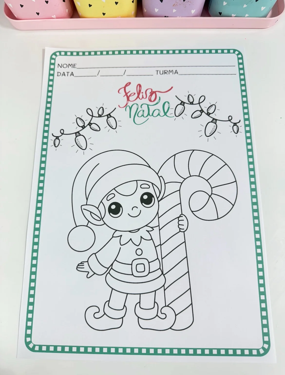 Atividades de colorir de Natal — amostra 4: Livro com 10 páginas com o tema Natal para colorir, aproveite o valor promocional