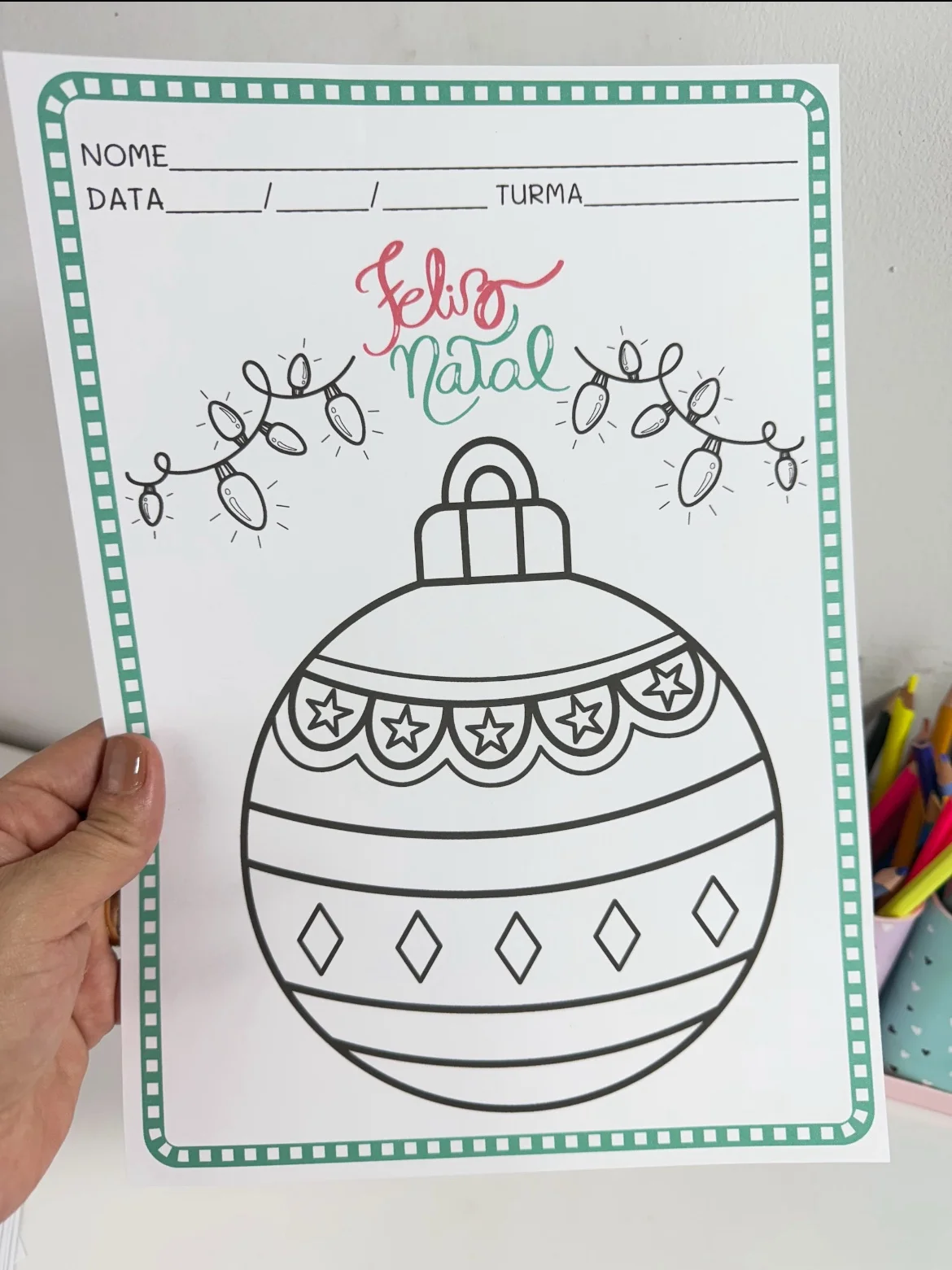 Atividades de colorir de Natal — amostra 5: Livro com 10 páginas com o tema Natal para colorir, aproveite o valor promocional