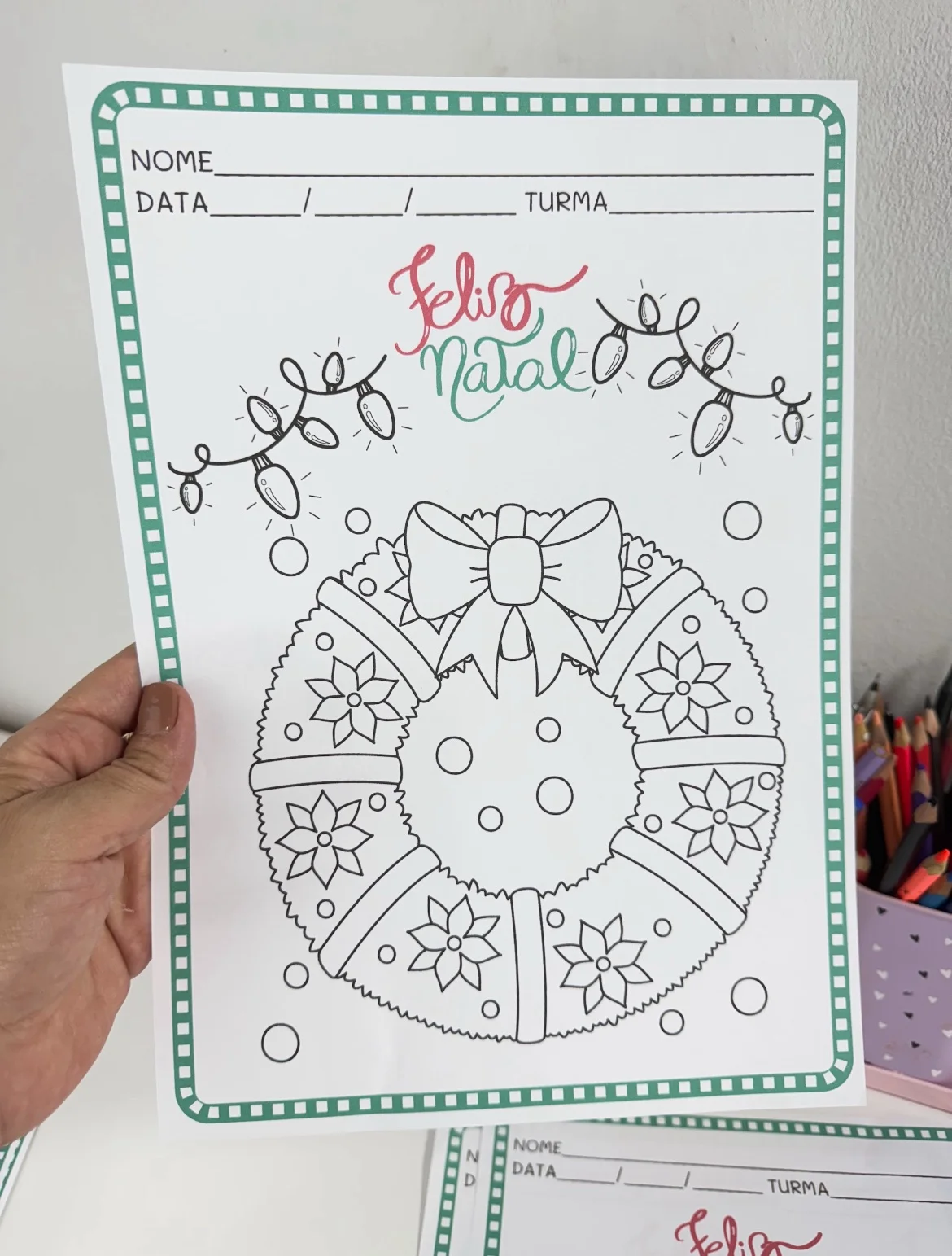 Atividades de colorir de Natal — amostra 8: Livro com 10 páginas com o tema Natal para colorir, aproveite o valor promocional